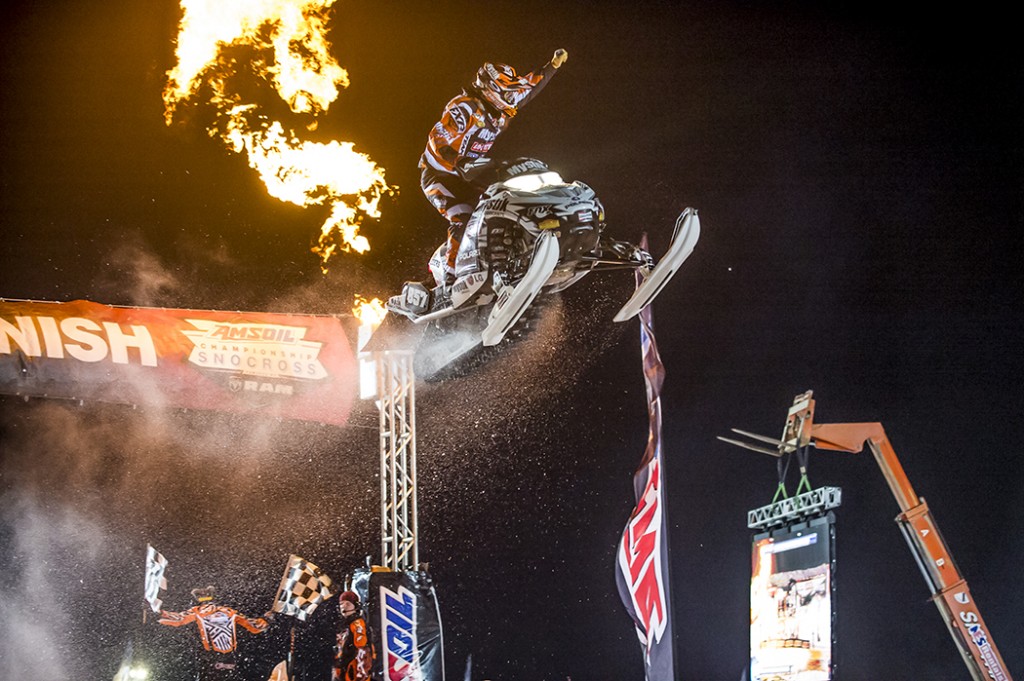 Andrew Lieders wins Saturday's Pro Lite class at Soaring Eagle's Ram Snocross