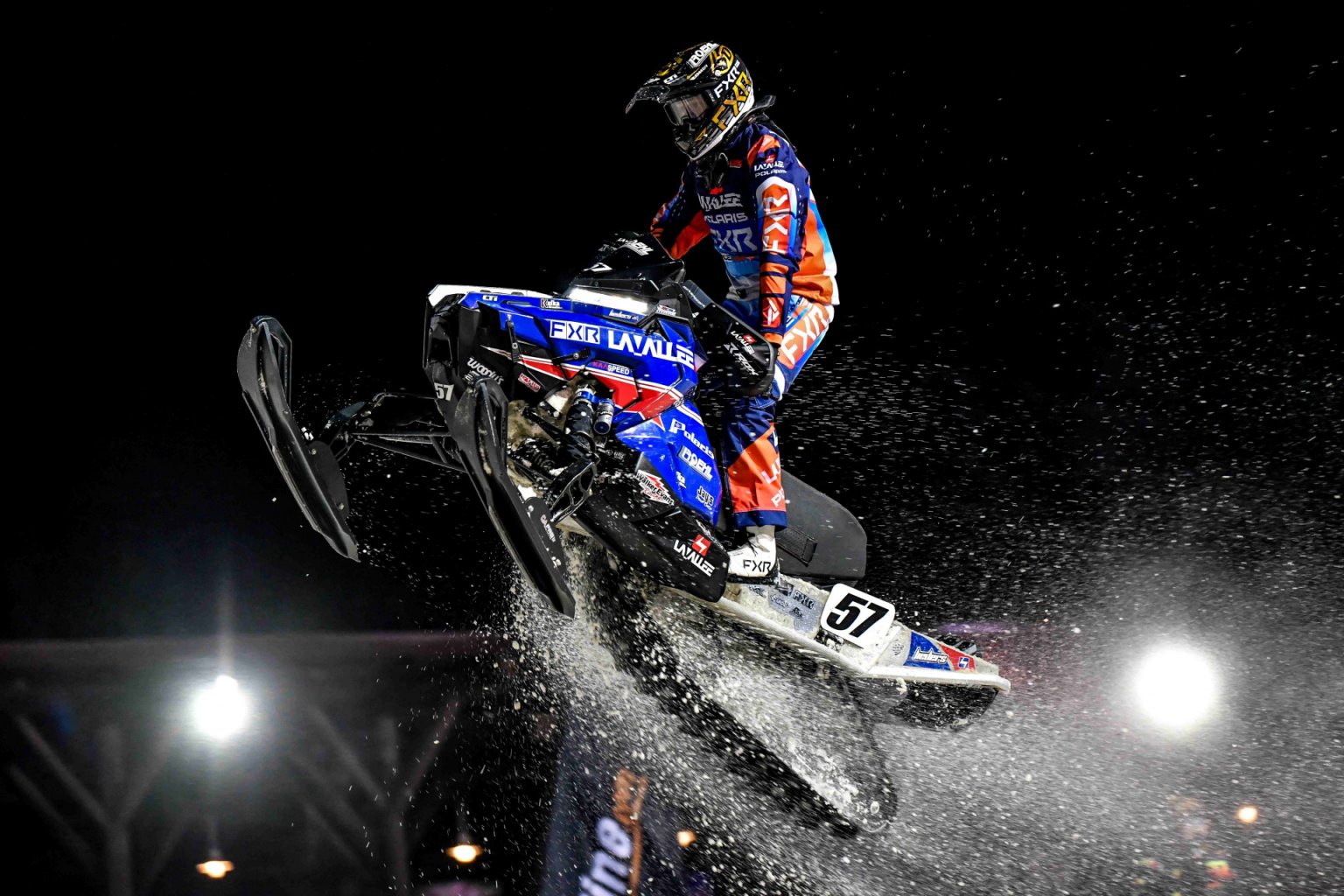 Ishoel Triumphant in Return to Deadwood – AMSOIL Championship Snocross