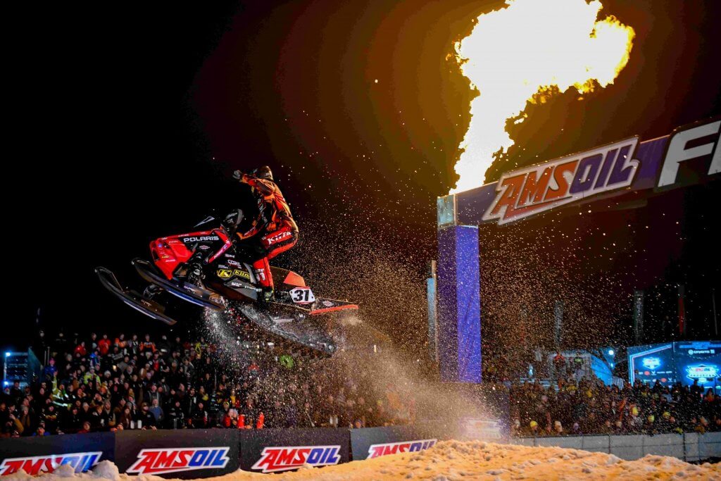 Harr Hangs Tough, Rookie Rinne Lead Pro Charges at ERX